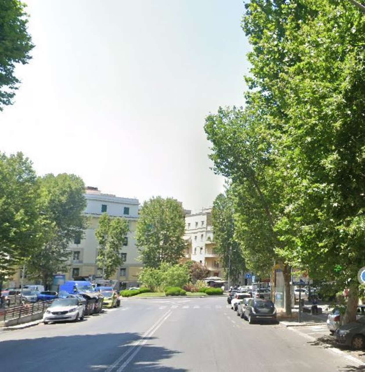 COMMERCIAL PROPERTY ON VIALE PARIOLI COMMERCIAL PROPERTY ON VIALE PARIOLI