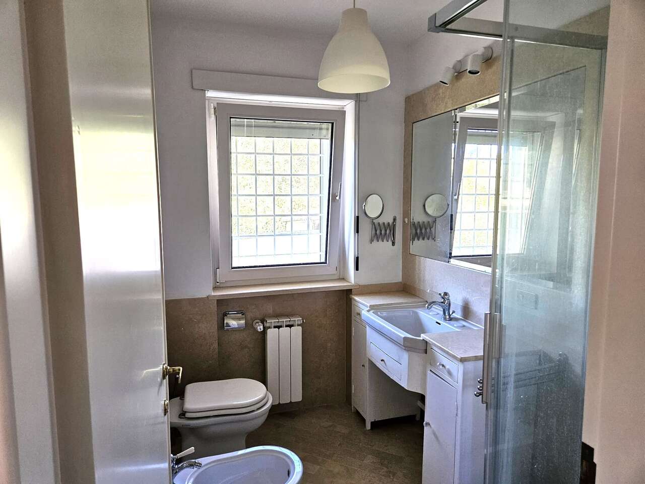 GROTTAROSSA, APPARTAMENTO IN VILLA GROTTAROSSA, APPARTAMENTO IN VILLA