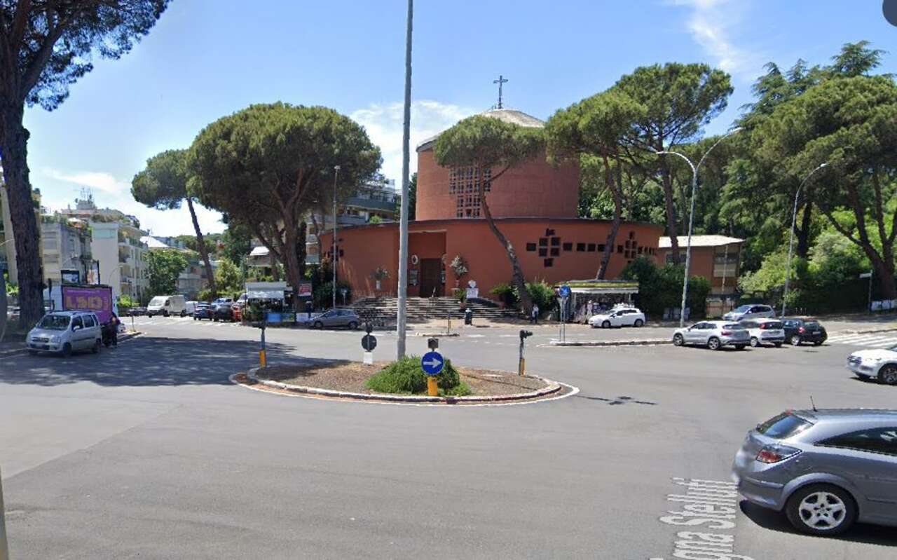 PRESTIGIOSO ATTICO SU DUE LIVELLI PRESTIGIOSO ATTICO SU DUE LIVELLI