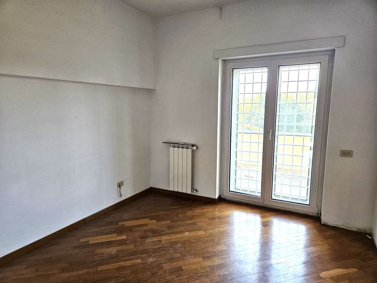 GROTTAROSSA, APARTMENT IN VILLA GROTTAROSSA, APARTMENT IN VILLA