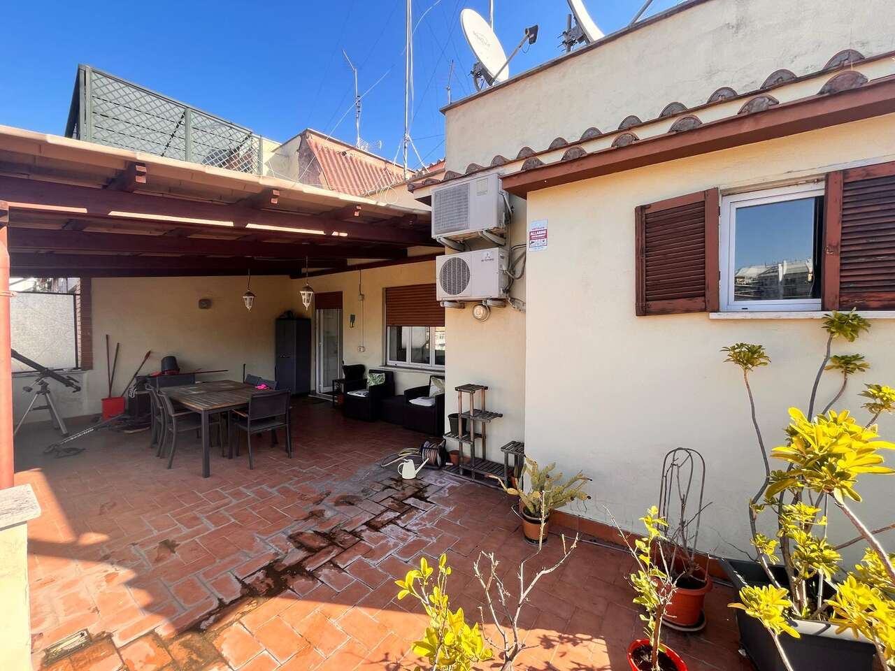 VIGNA CLARA, CHARMING PENTHOUSE VIGNA CLARA, CHARMING PENTHOUSE