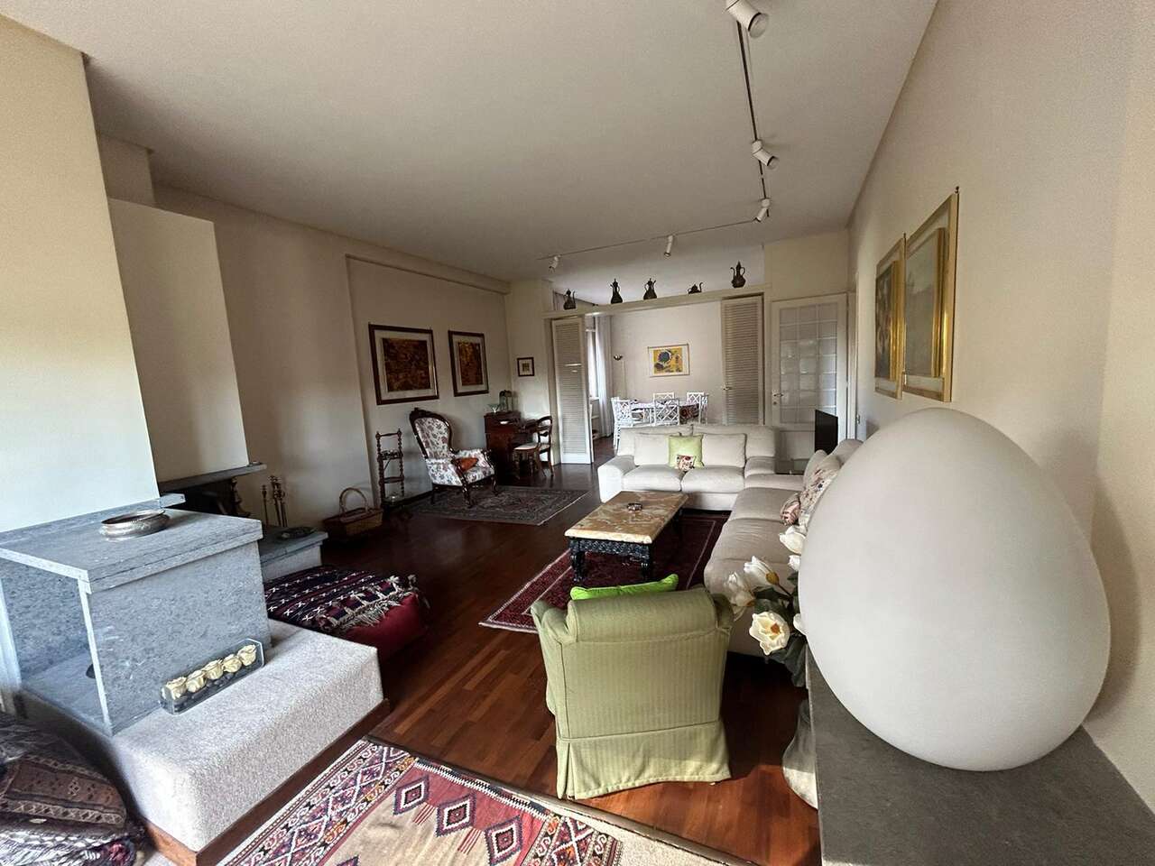 ACQUA TRAVERSA - LARGE LIVING SPACE ACQUA TRAVERSA - LARGE LIVING SPACE