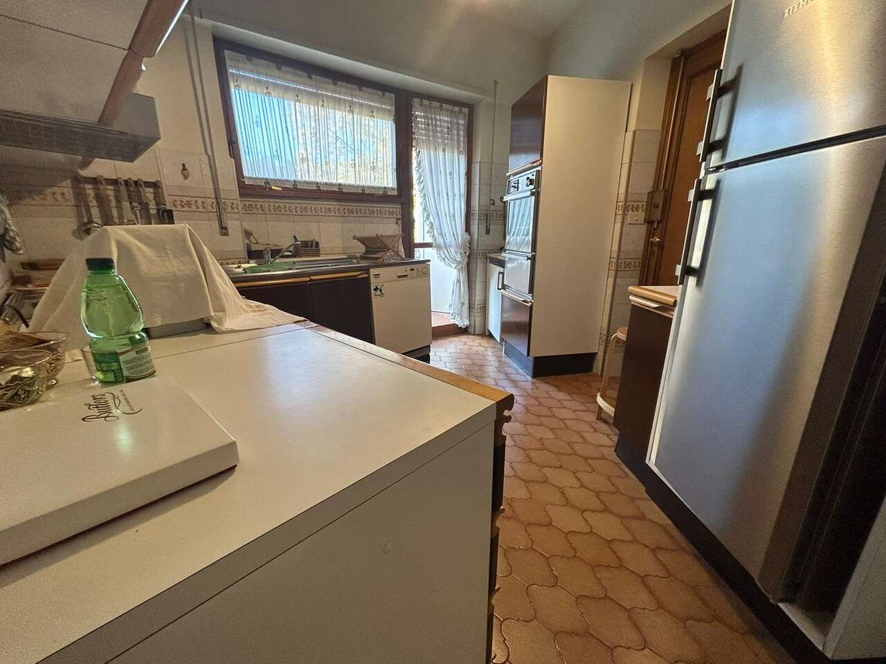 ACQUA TRAVERSA - LARGE LIVING SPACE ACQUA TRAVERSA - LARGE LIVING SPACE