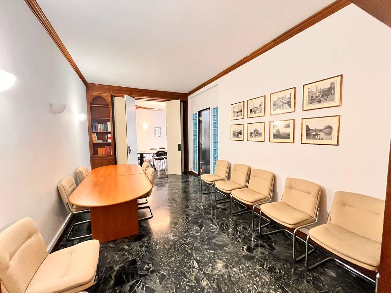 Torlonia, Bright and Spacious Office Torlonia, Bright and Spacious Office