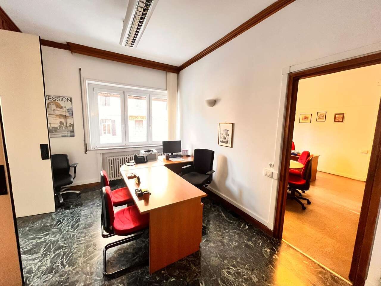 Torlonia, Bright and Spacious Office Torlonia, Bright and Spacious Office