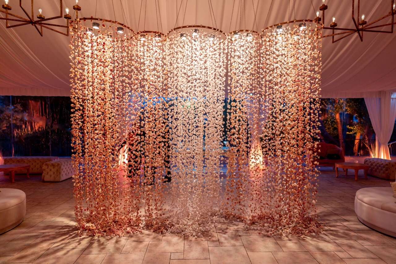 PRESTIGIOUS VILLA PRESTIGIOUS VILLA