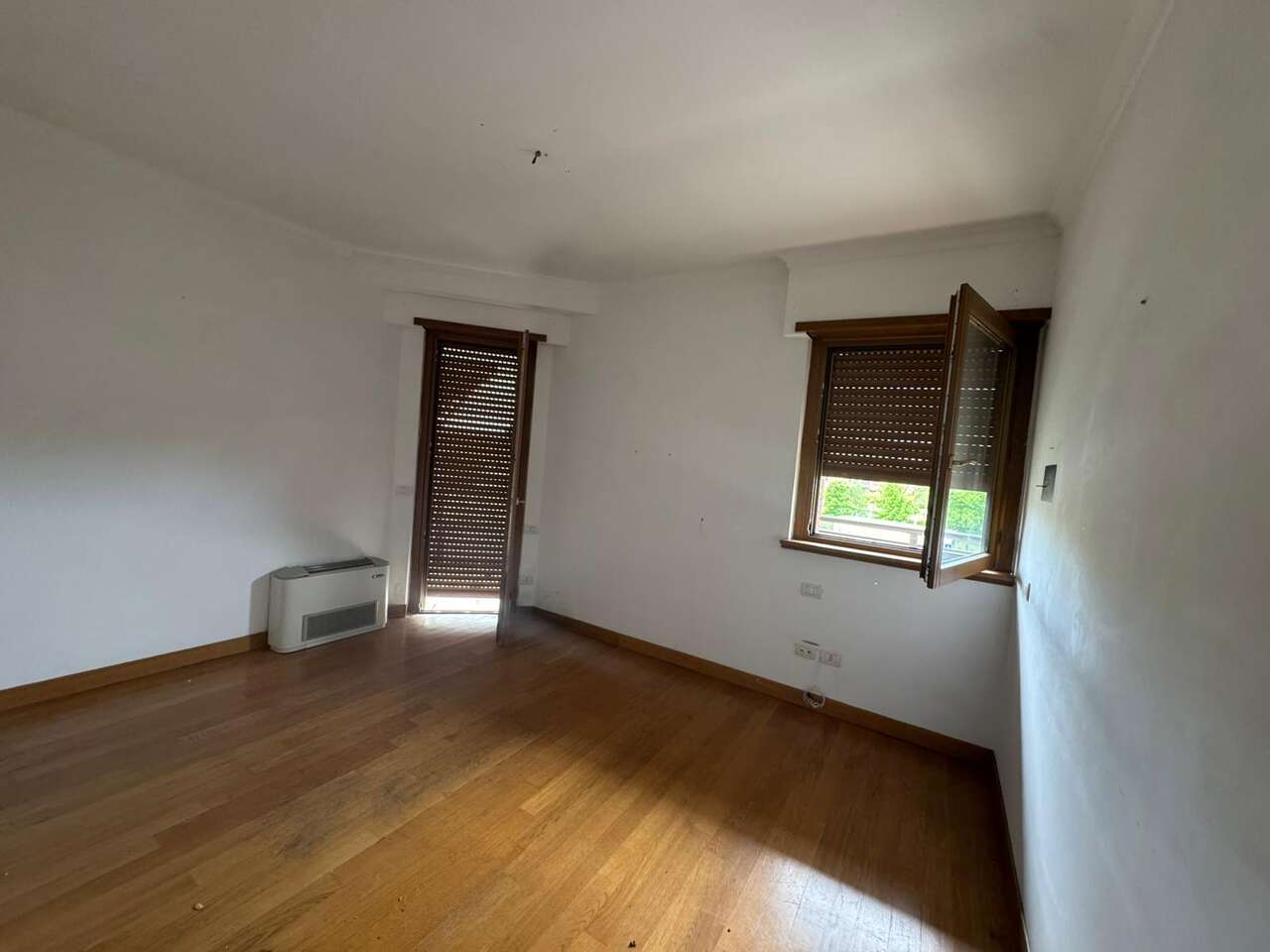 IN THE PRESTIGIOUS PAPILLO COMPLEX IN THE PRESTIGIOUS PAPILLO COMPLEX