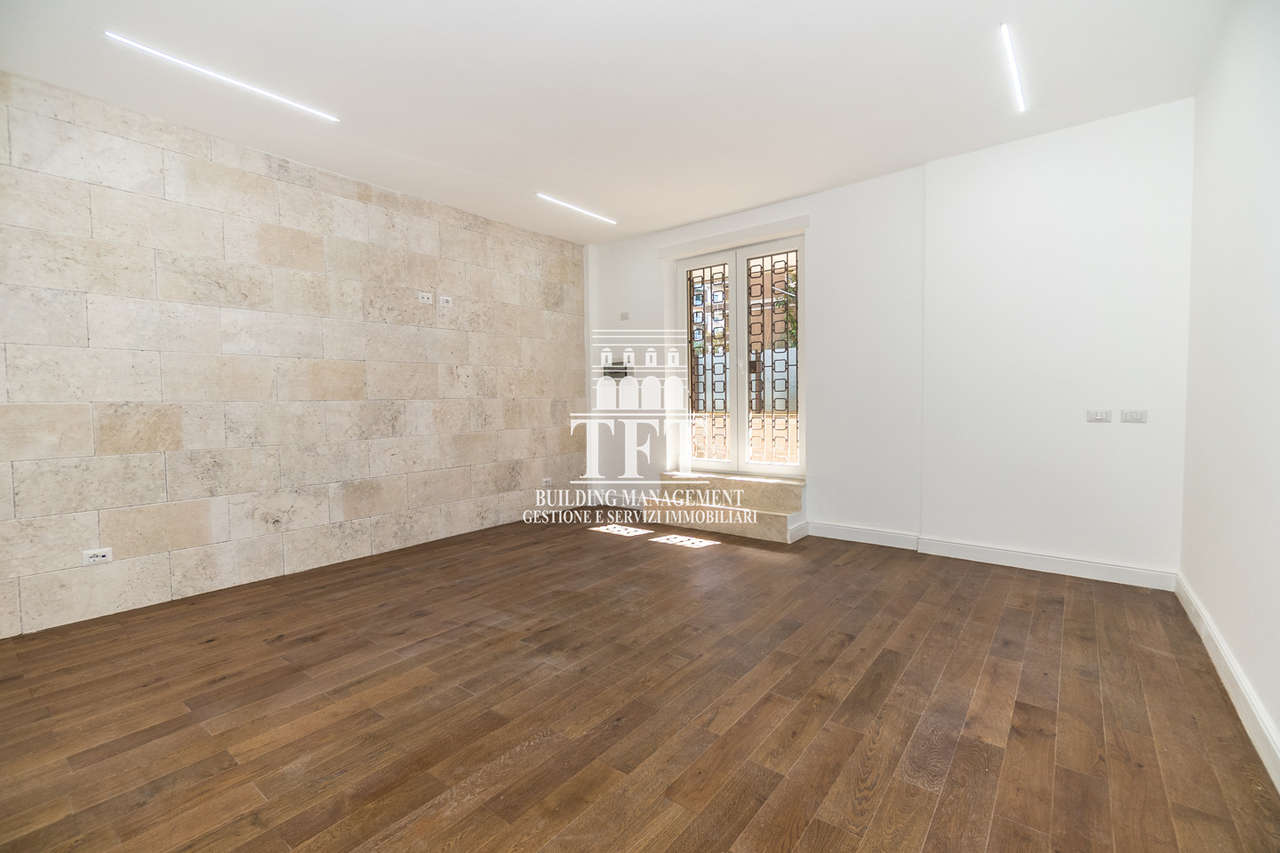 PRATI FISCALI - SPACIOUS OFFICE PRATI FISCALI - SPACIOUS OFFICE