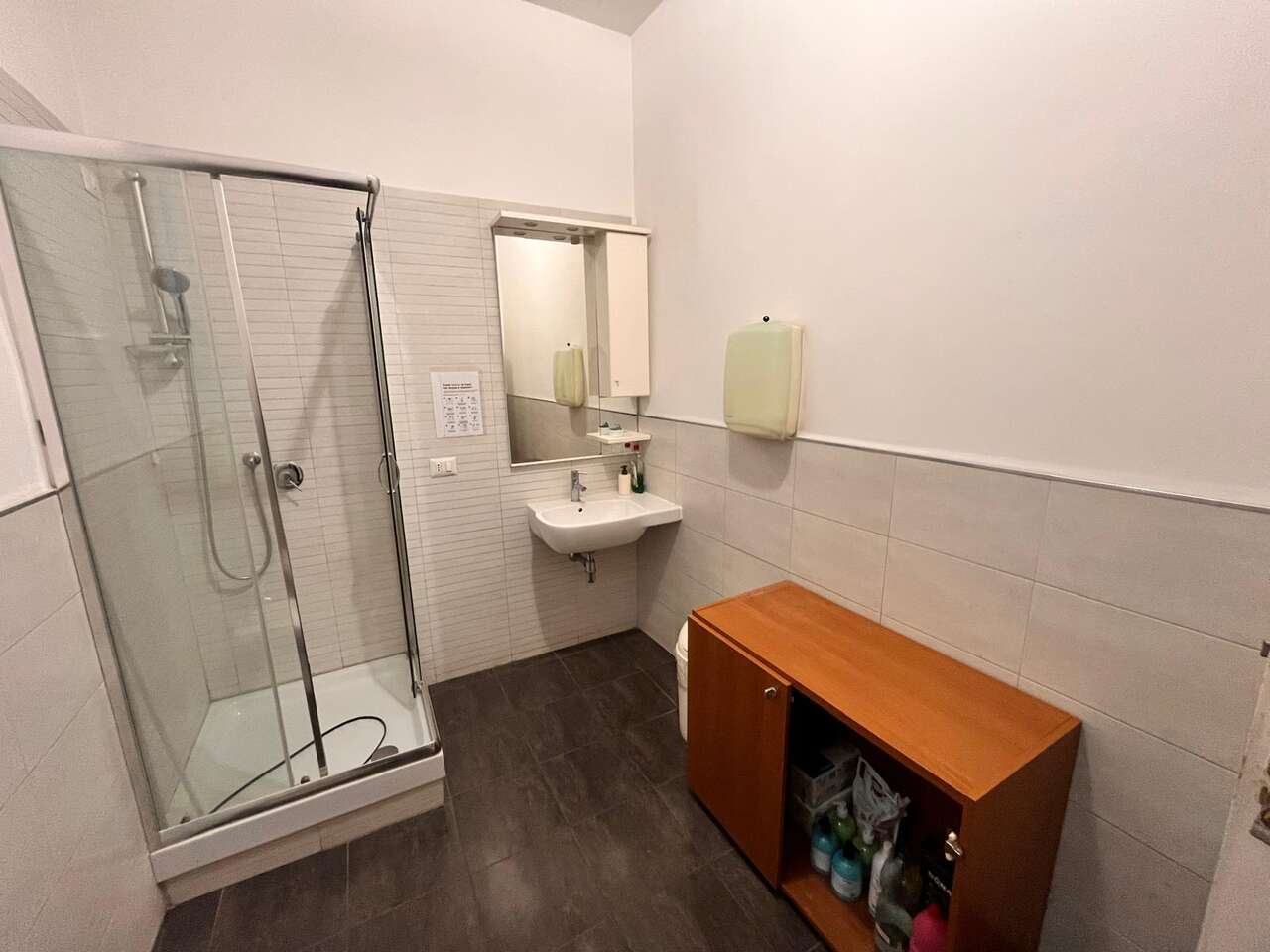 Torlonia, Bright and Spacious Office Torlonia, Bright and Spacious Office