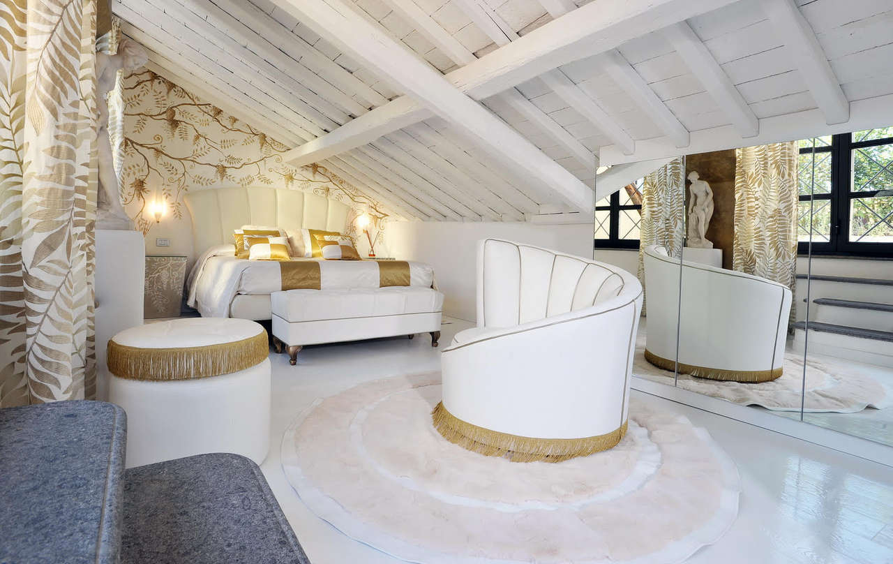 TRASTEVERE, SPLENDIDA PROPRIETA' SU PIU' LIVELLI TRASTEVERE, SPLENDIDA PROPRIETA' SU PIU' LIVELLI