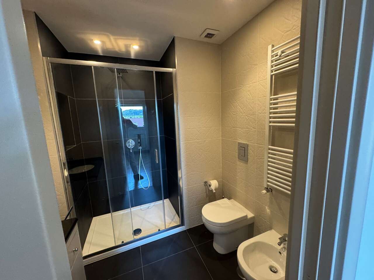 APPARTAMENTO PANORAMICO SUL TEVERE APPARTAMENTO PANORAMICO SUL TEVERE