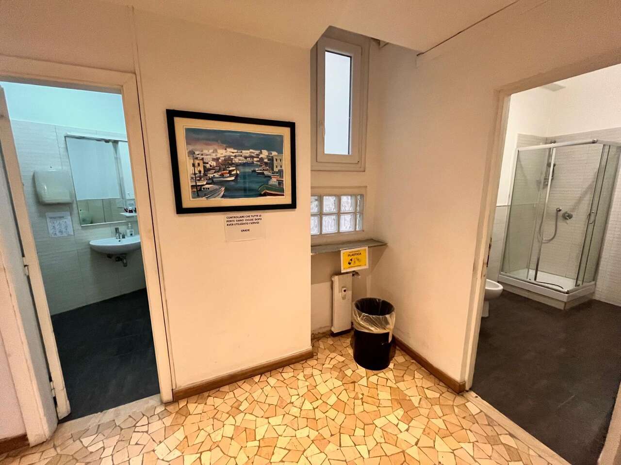 TORLONIA, LUMINOSO AMPIO UFFICIO