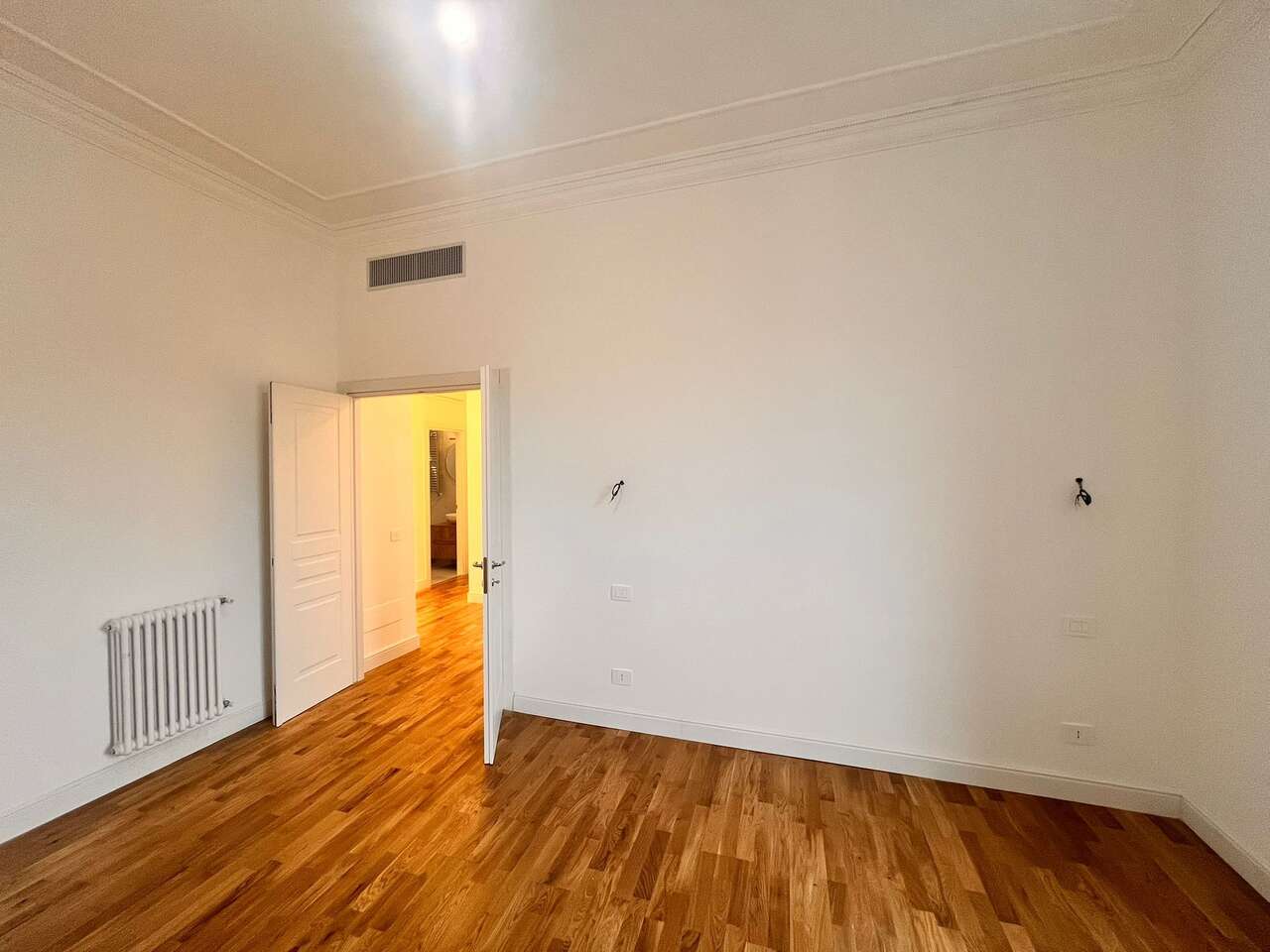 TRIESTE, APPARTAMENTO RISTRUTTURATO