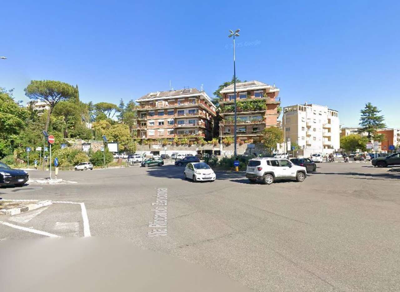 VIGNA CLARA APPARTAMENTO IN LOCAZIONE