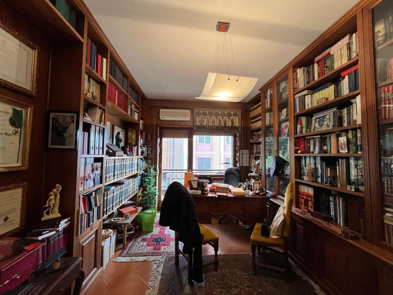 IN A PRESTIGIUOS COMPLEX, SPACIOUS APARTMENT