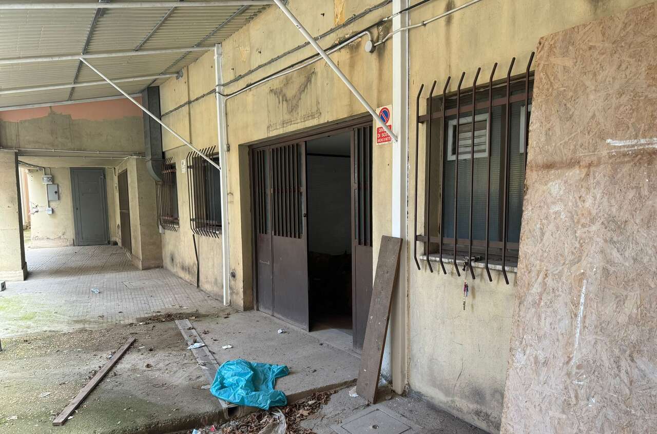 TRIESTE, COMMERCIAL PROPERTY TO RENOVATE