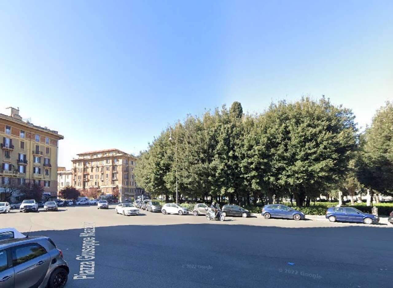 PRATI, CHARMING FURNISHED PENTHOUSE