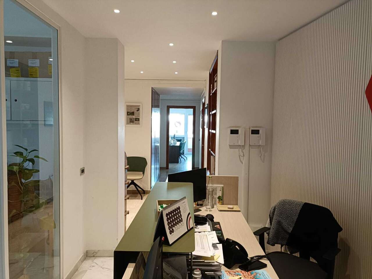 VIA FLAMINIA NUOVA AMPIO UFFICIO