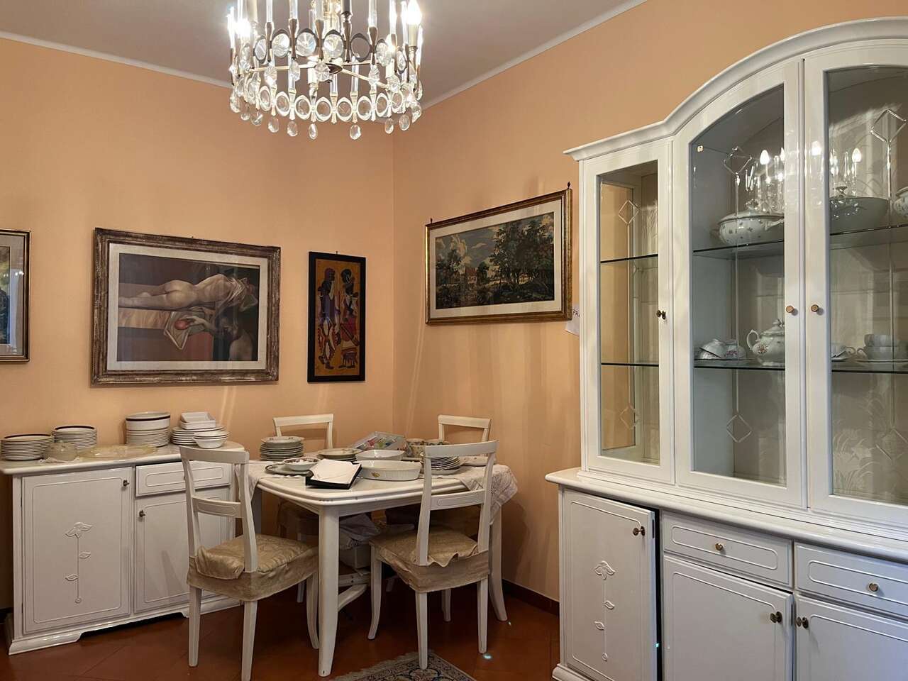 APARTMENT IN A COMPLEX - DIVISIBLE