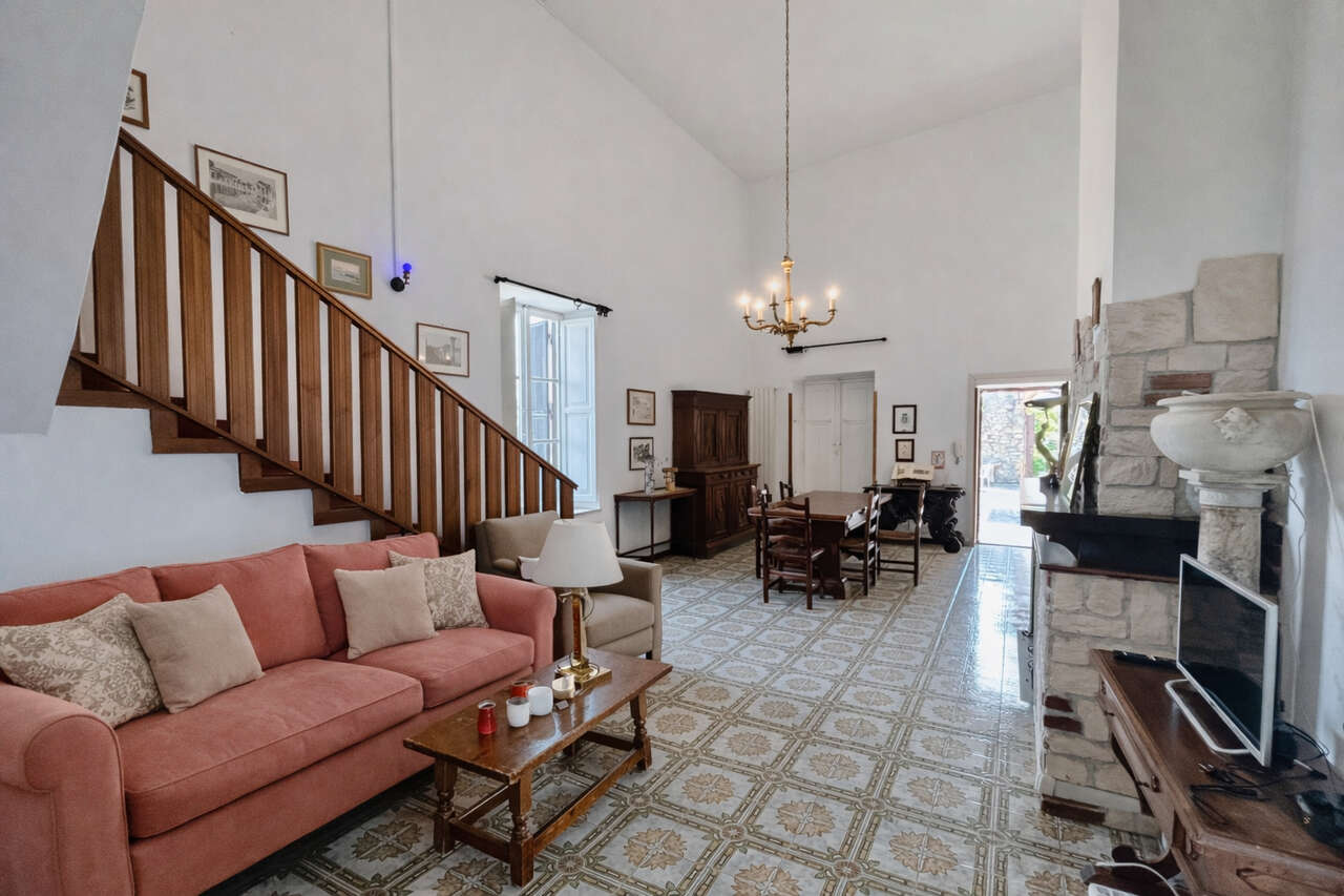 Guidonia Montecelio, Historic Residence