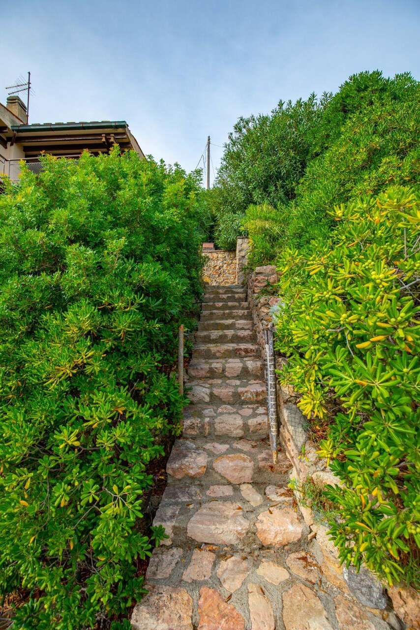 PORTO SANTO STEFANO PRESTIGIOSA VILLA