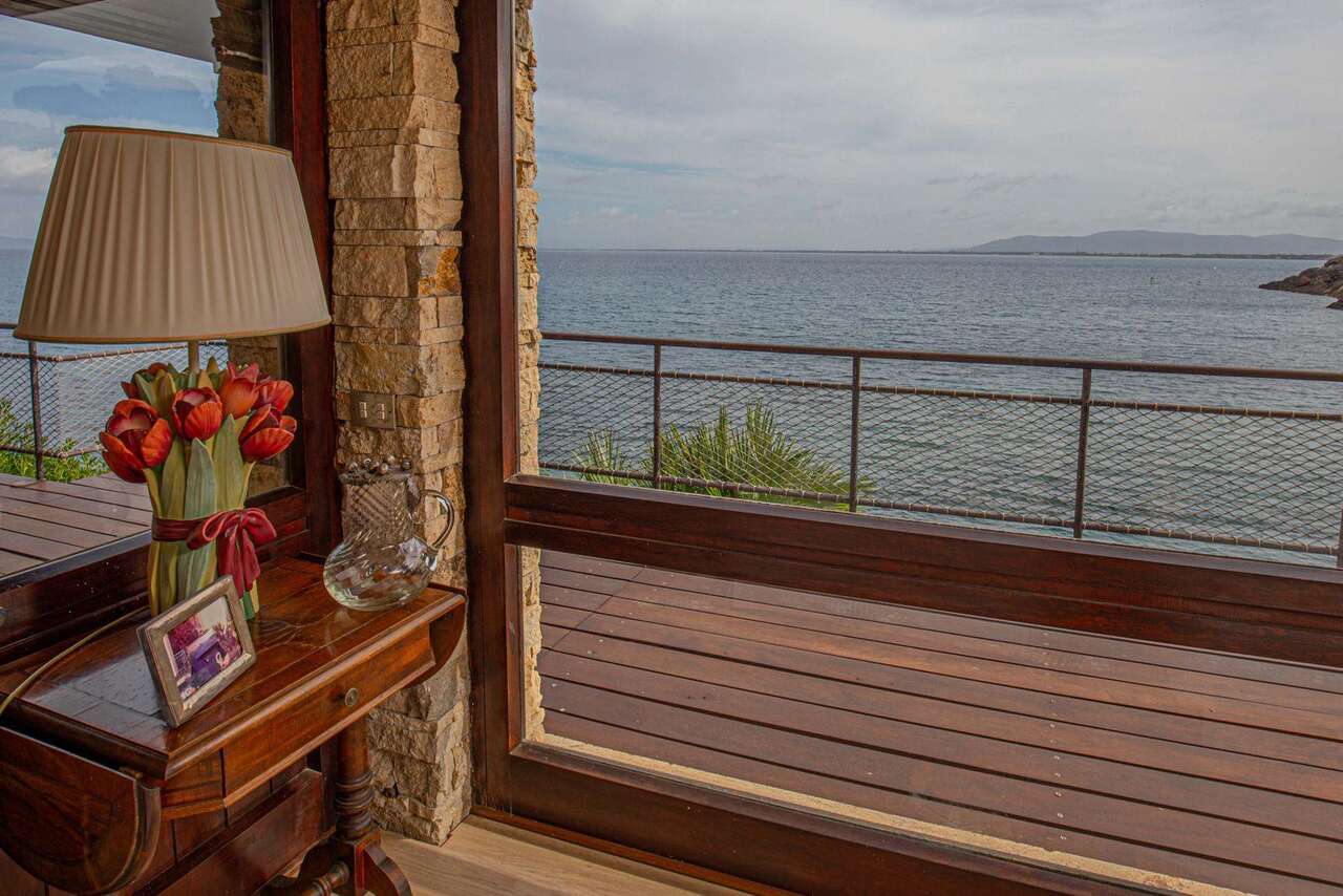 PORTO SANTO STEFANO PRESTIGIOSA VILLA