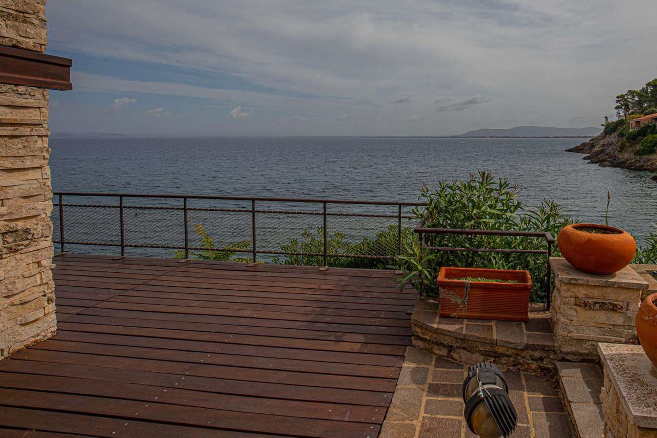 PORTO SANTO STEFANO PRESTIGIOSA VILLA