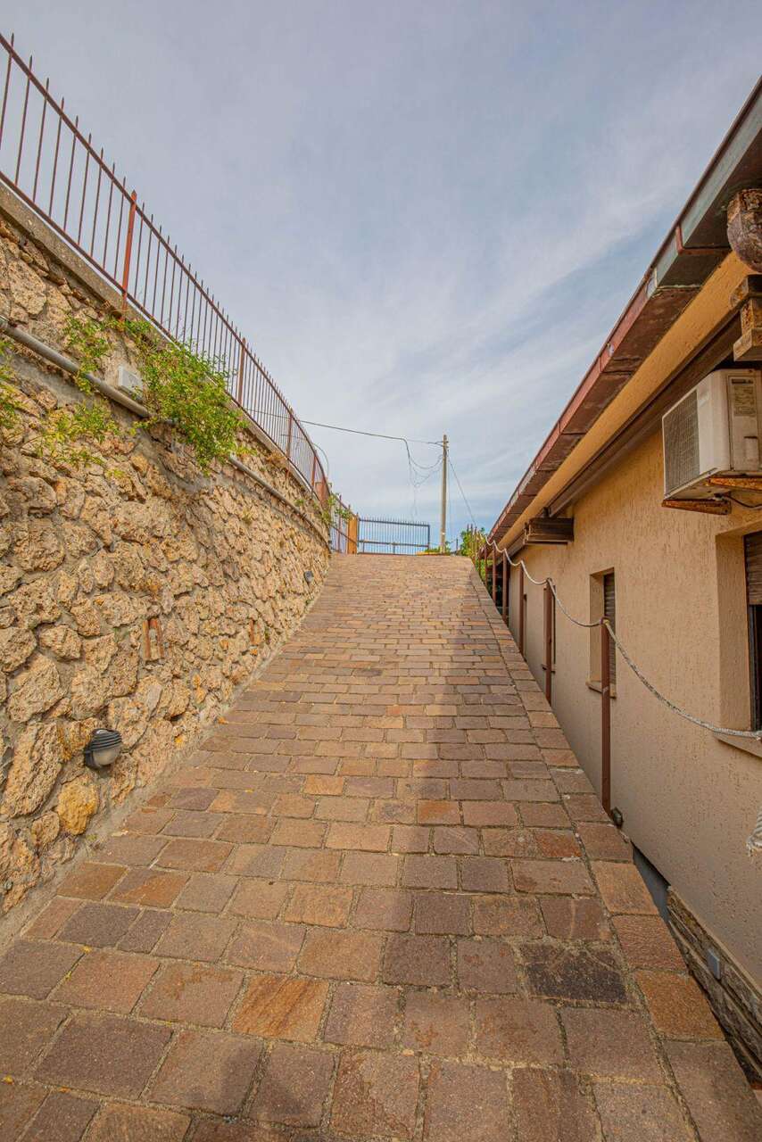 PORTO SANTO STEFANO PRESTIGIOSA VILLA