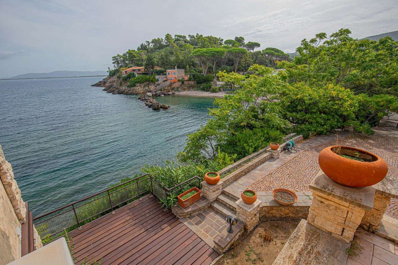 PORTO SANTO STEFANO PRESTIGIOSA VILLA