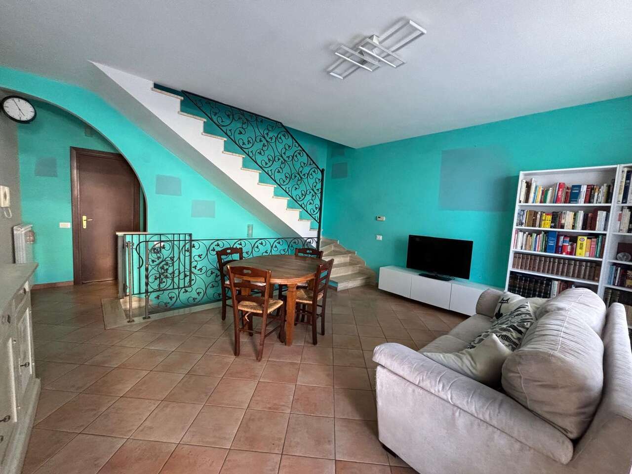 NEPI APPARTAMENTO IN VILLINO A SCHIERA