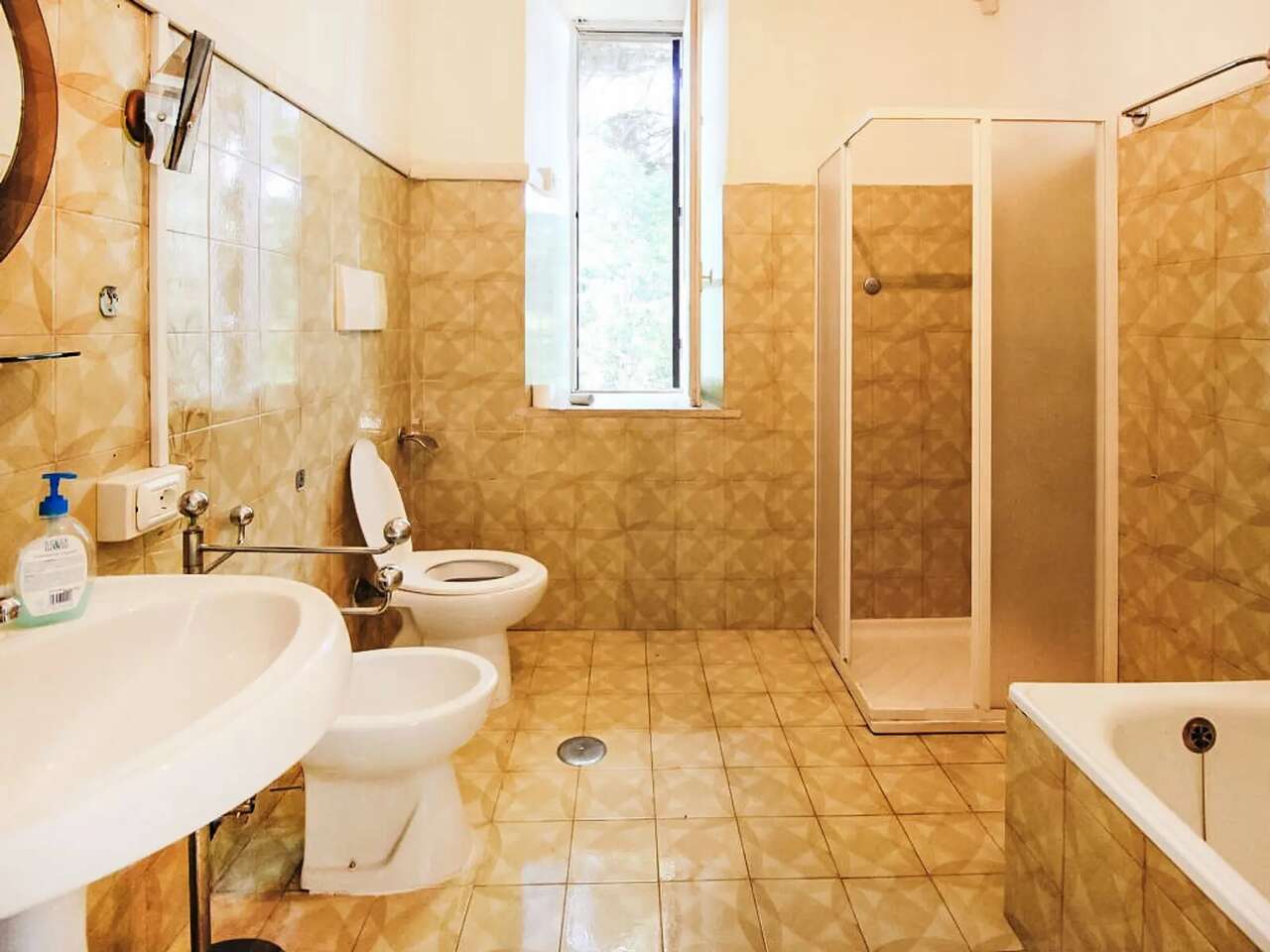 GUIDONIA MONTECELIO, STORICA RESIDENZA PANORAMICA