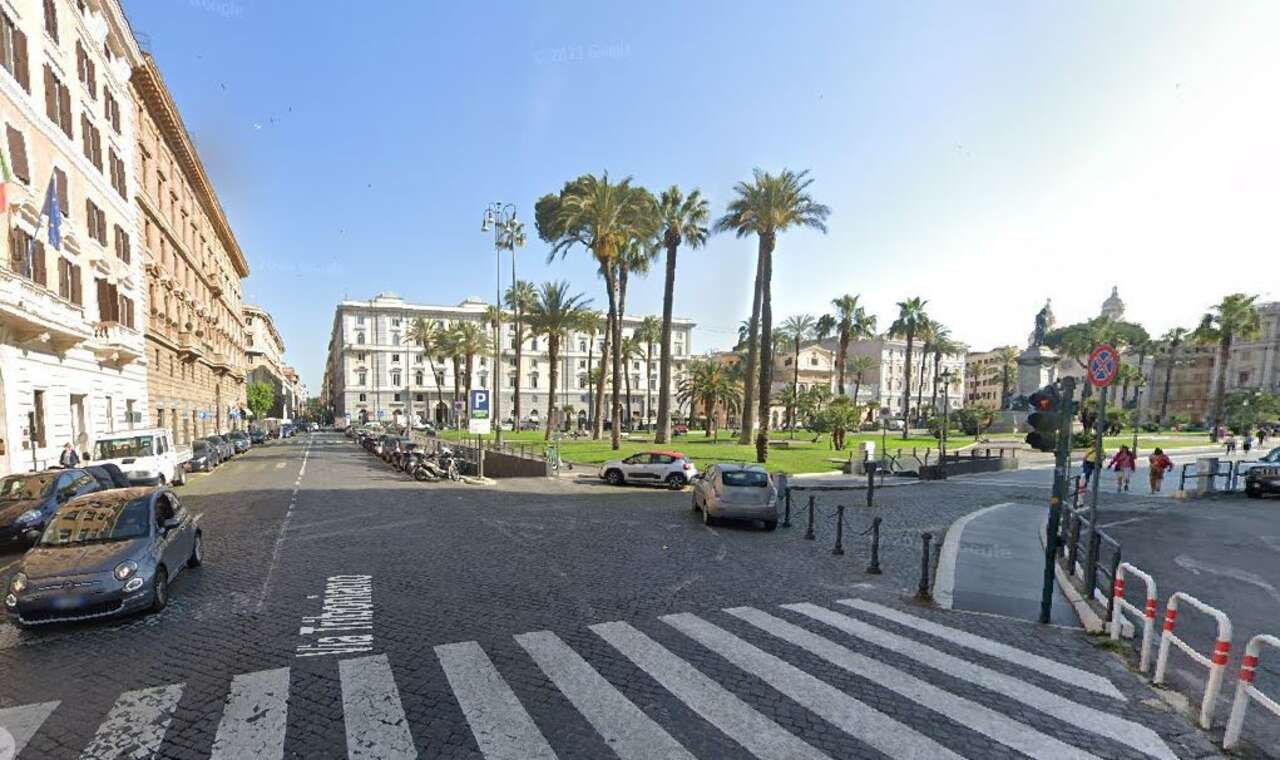 CAVOUR, COMPLESSO IMMOBILIARE