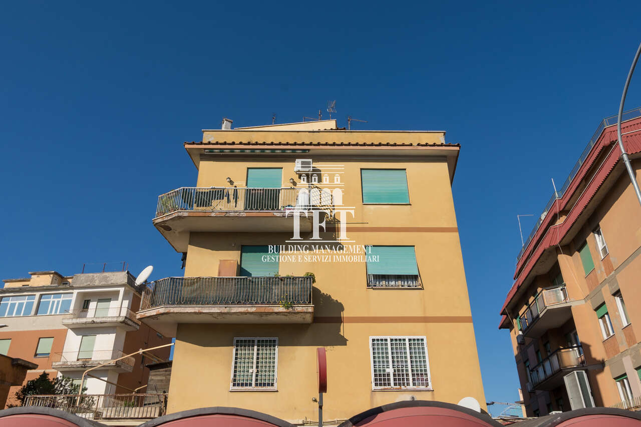 AURELIA, APPARTAMENTO DA RISTRUTTURARE