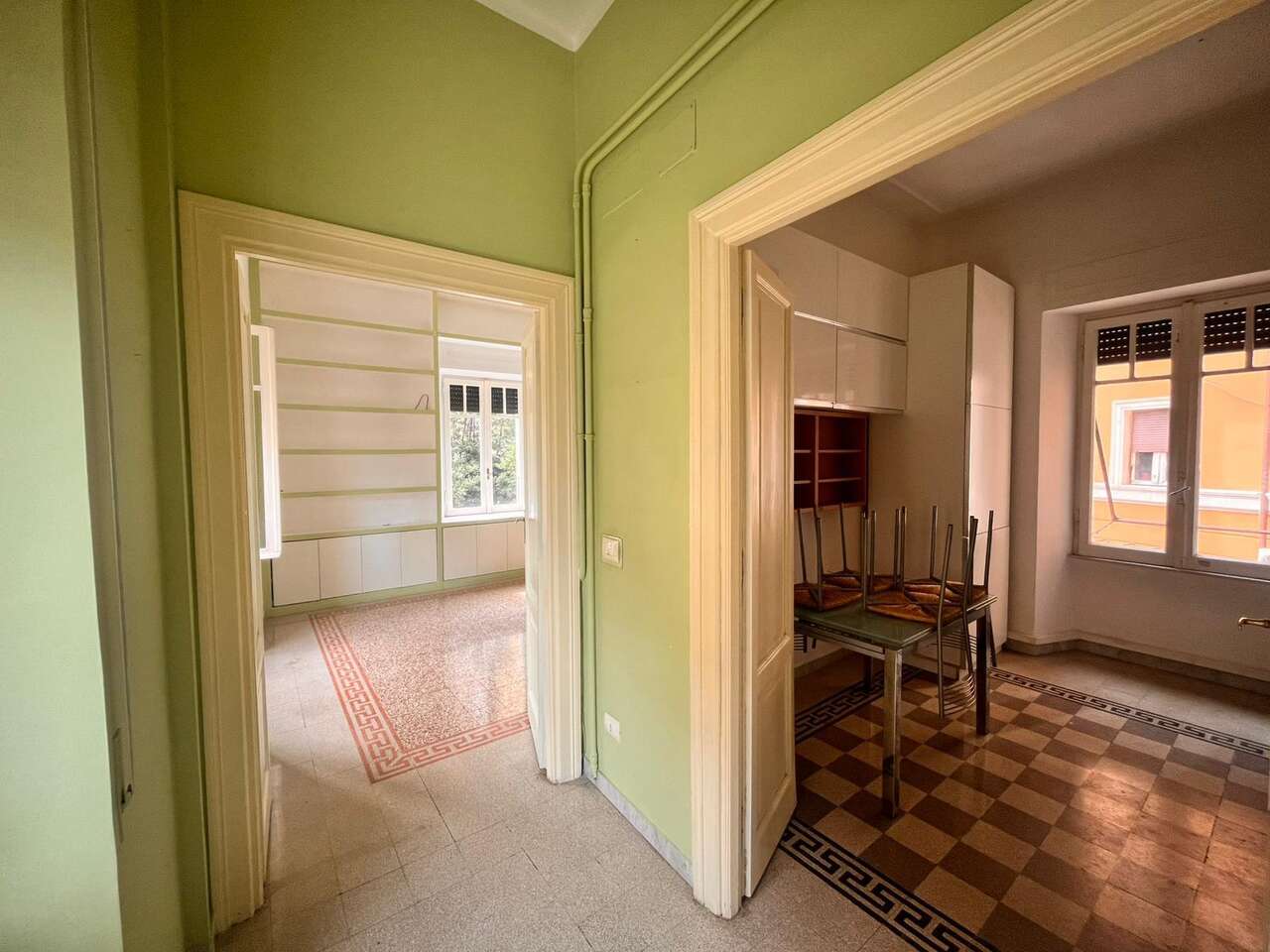 PIAZZA CRATI, SPACIOUS APARTMENT FOR SALE PIAZZA CRATI, SPACIOUS APARTMENT FOR SALE