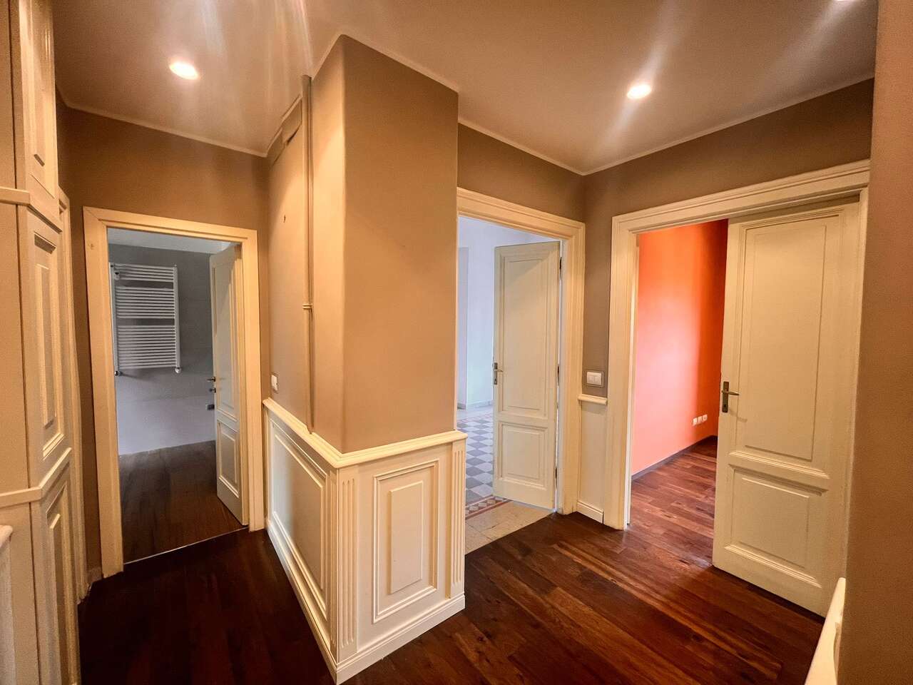 PIAZZA CRATI, SPACIOUS APARTMENT FOR SALE PIAZZA CRATI, SPACIOUS APARTMENT FOR SALE