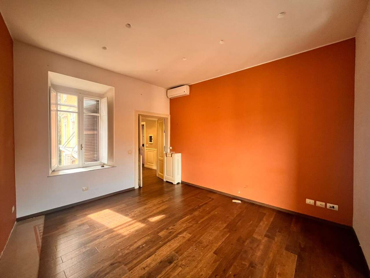 PIAZZA CRATI, SPACIOUS APARTMENT FOR SALE PIAZZA CRATI, SPACIOUS APARTMENT FOR SALE