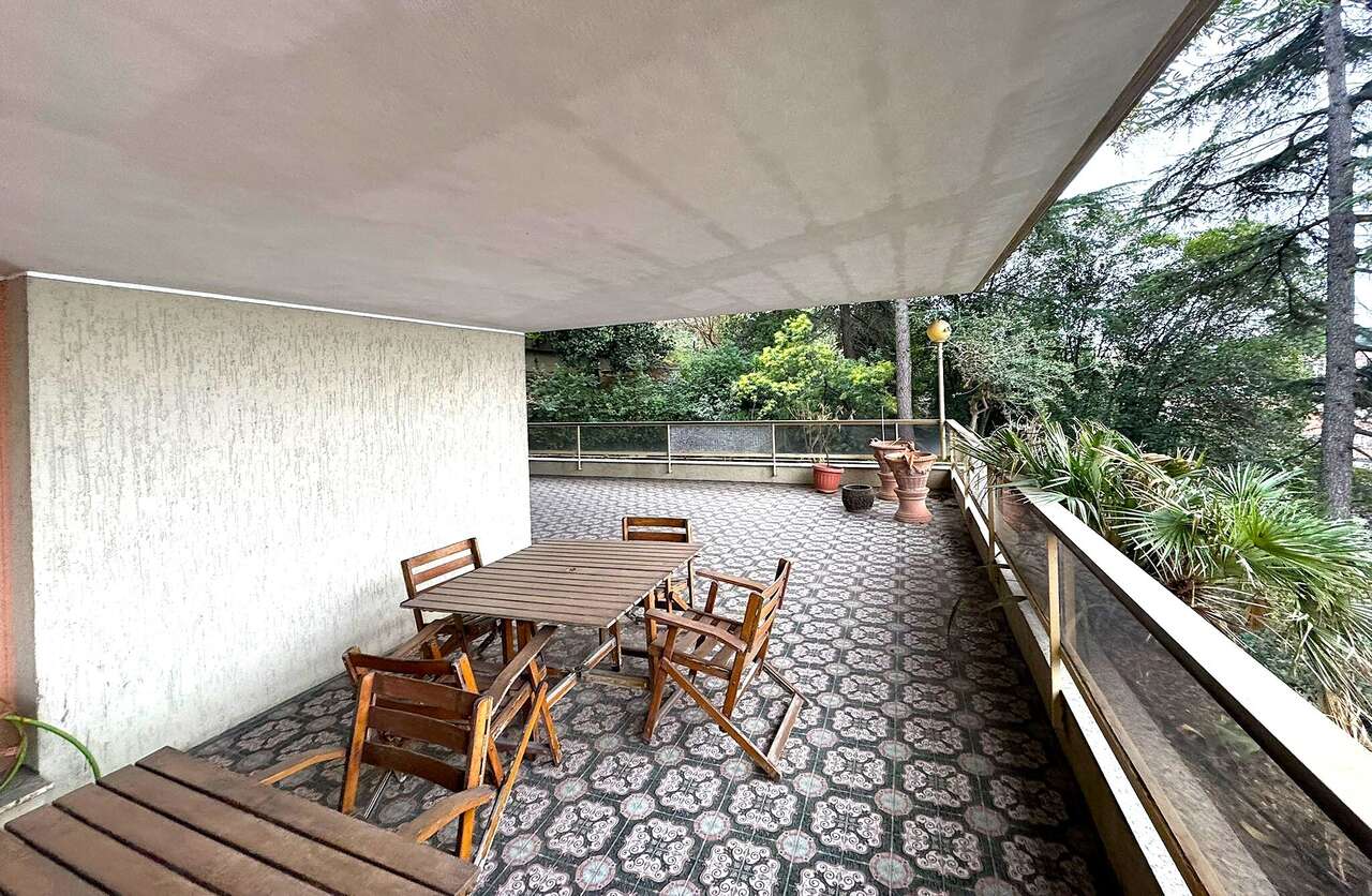 VIALE VATICANO, SPACIOUS APARTMENT