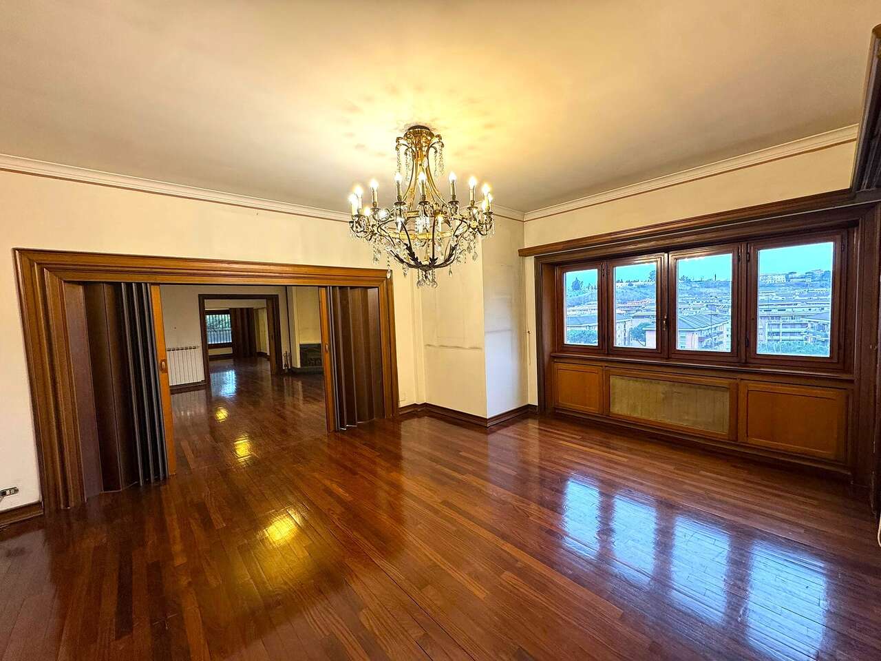 VIALE VATICANO, SPACIOUS APARTMENT