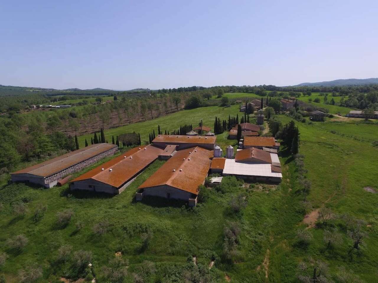 A JEWEL AMONG THE TUSCAN HILLS