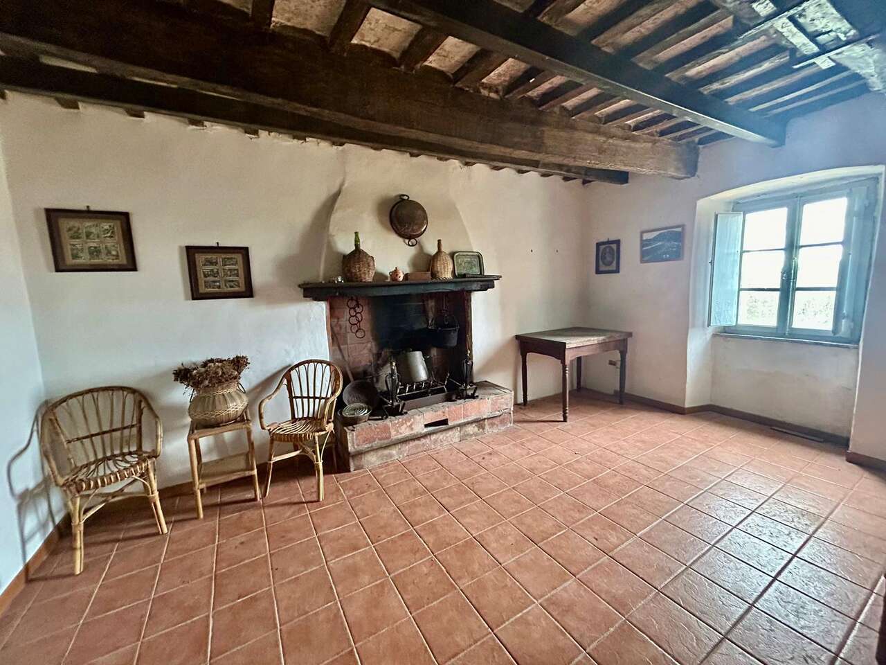 A JEWEL AMONG THE TUSCAN HILLS