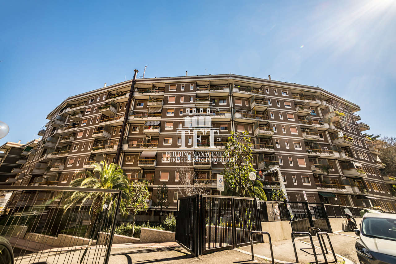 PRATI FISCALI - SPACIOUS OFFICE