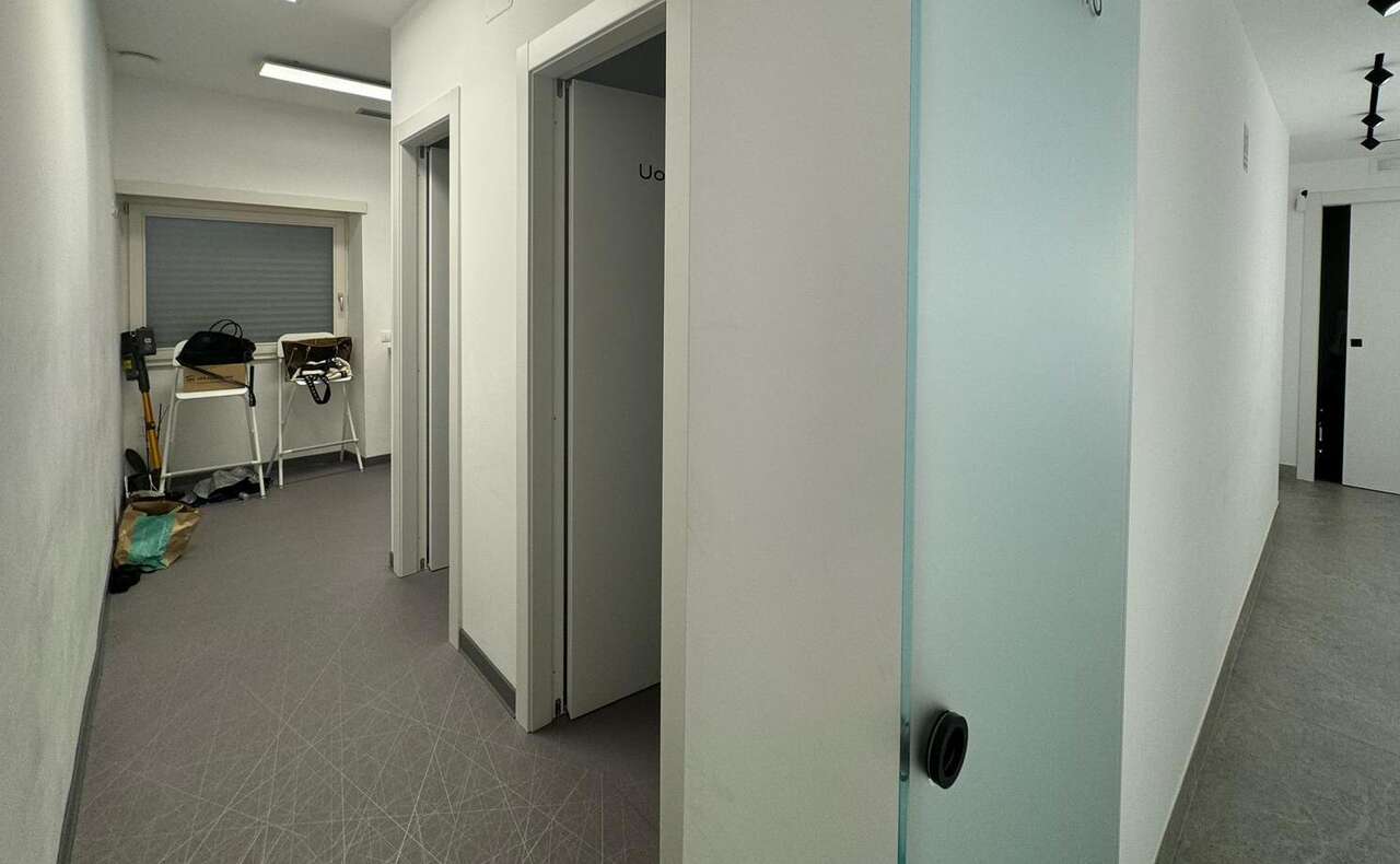 PRESTIGIOUS INCOME-GENERATING OFFICE PRESTIGIOUS INCOME-GENERATING OFFICE