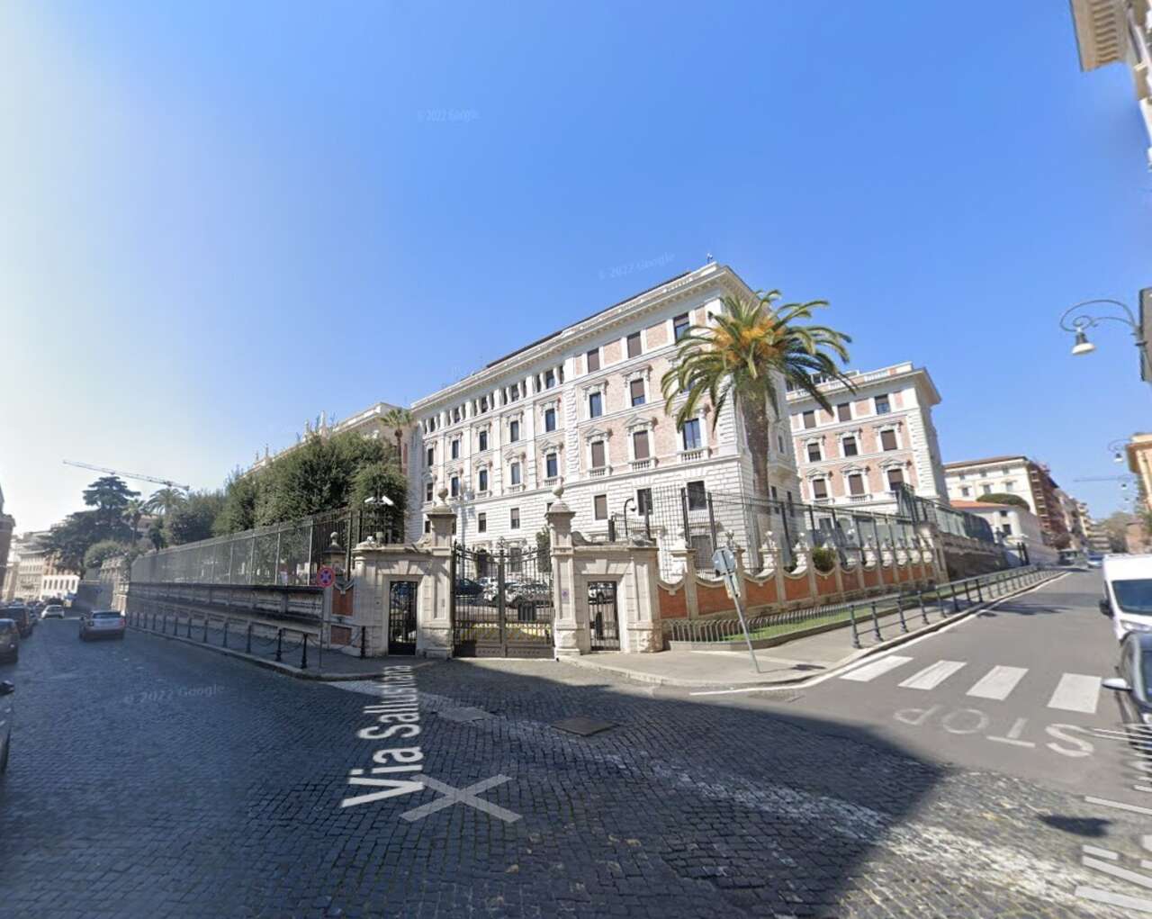 SALLUSTIANO, LOCALE COMMERCIALE