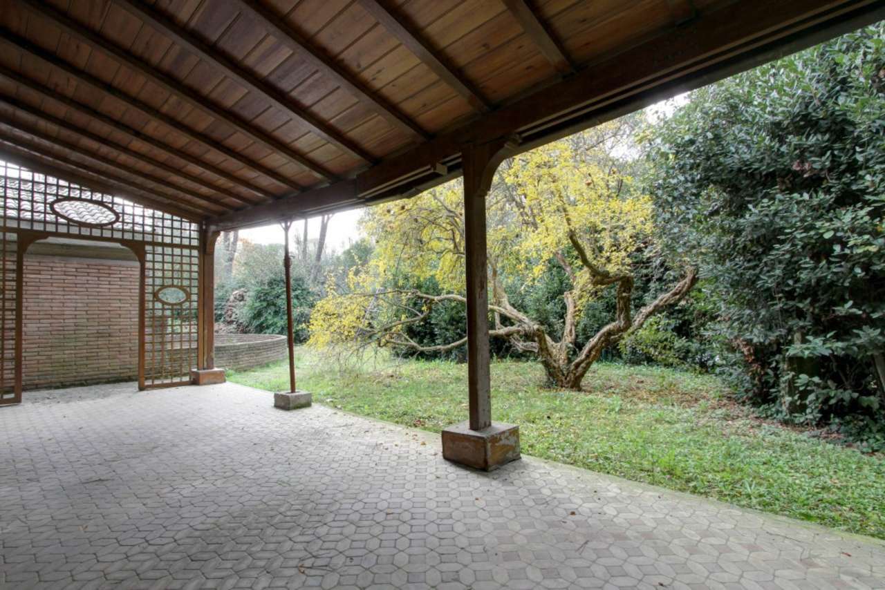 CASSIA ANTICA, IN ESCLUSIVO COMPRENSORIO