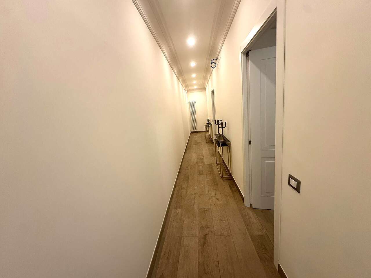 FLEMING, ELEGANT APARTMENT