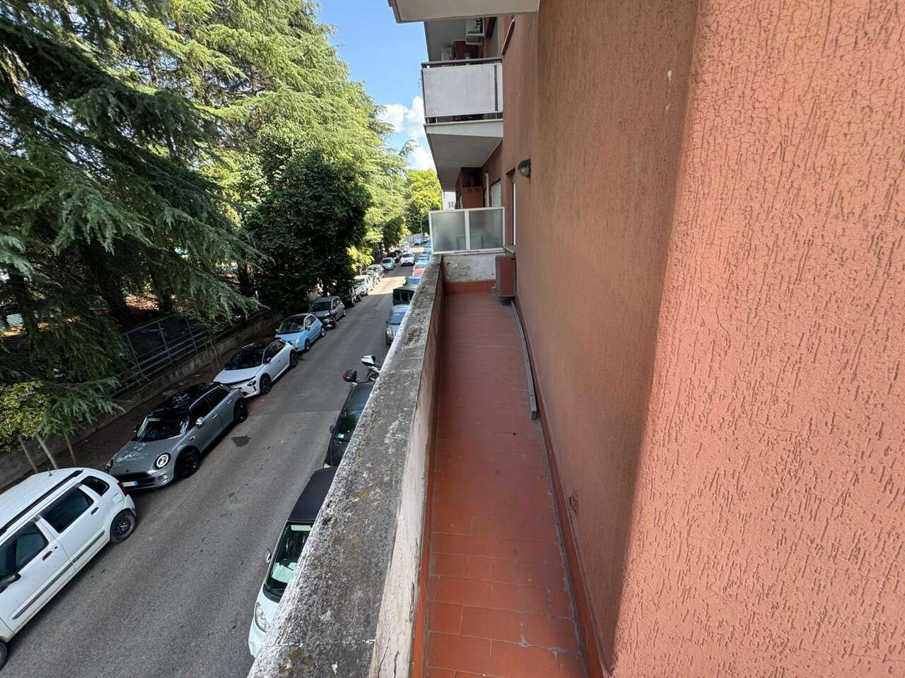 VIA FLAMINIA NUOVA AMPIO APPARTAMENTO