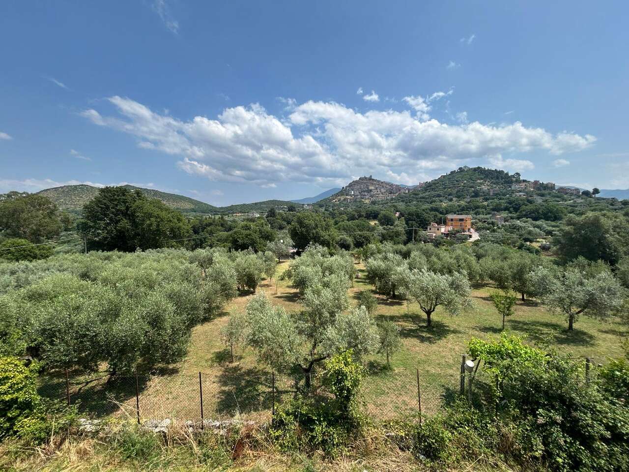 GUIDONIA MONTECELIO, STORICA RESIDENZA PANORAMICA