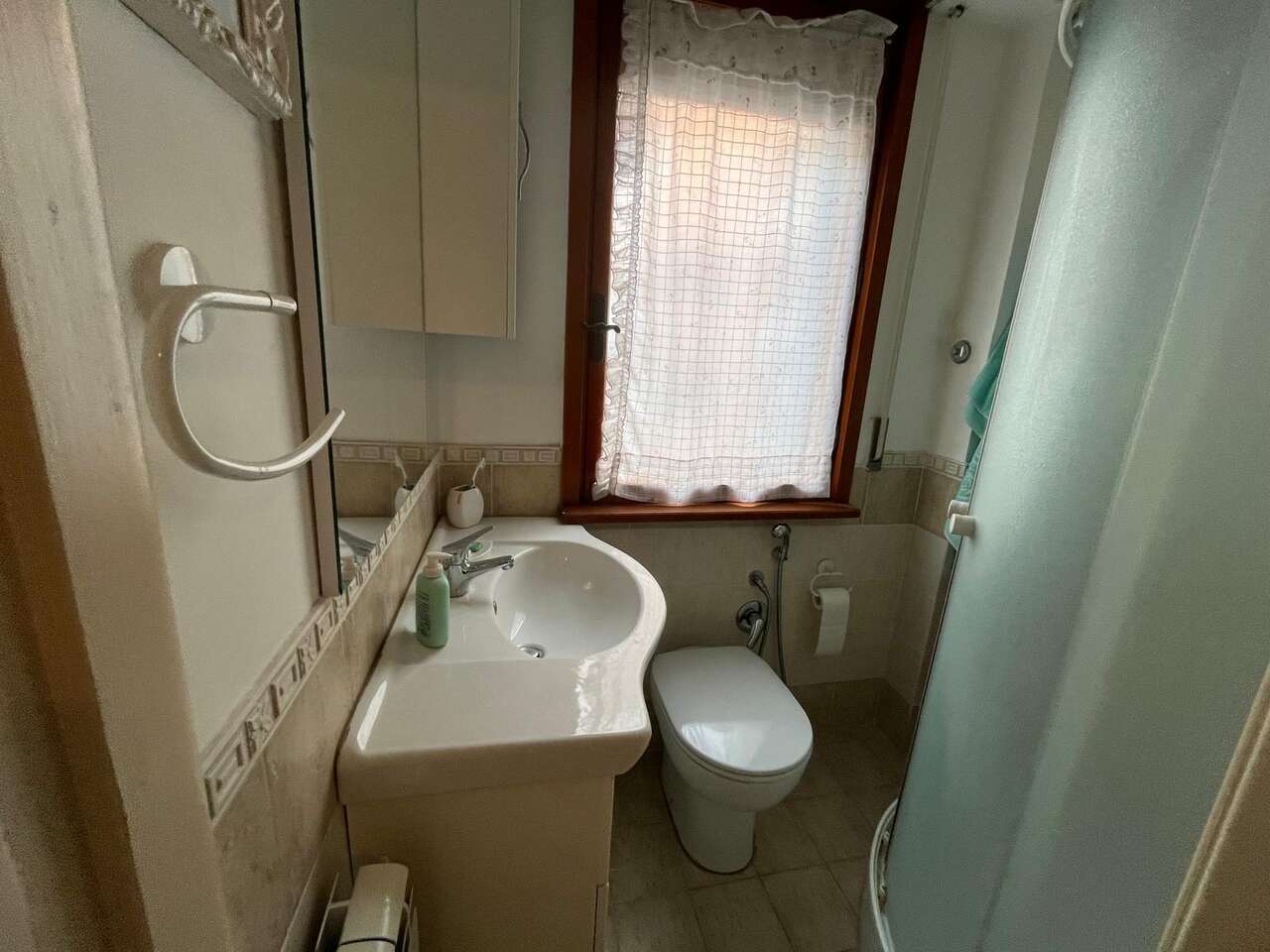 IN COMPRENSORIO, DELIZIOSO TRILOCALE