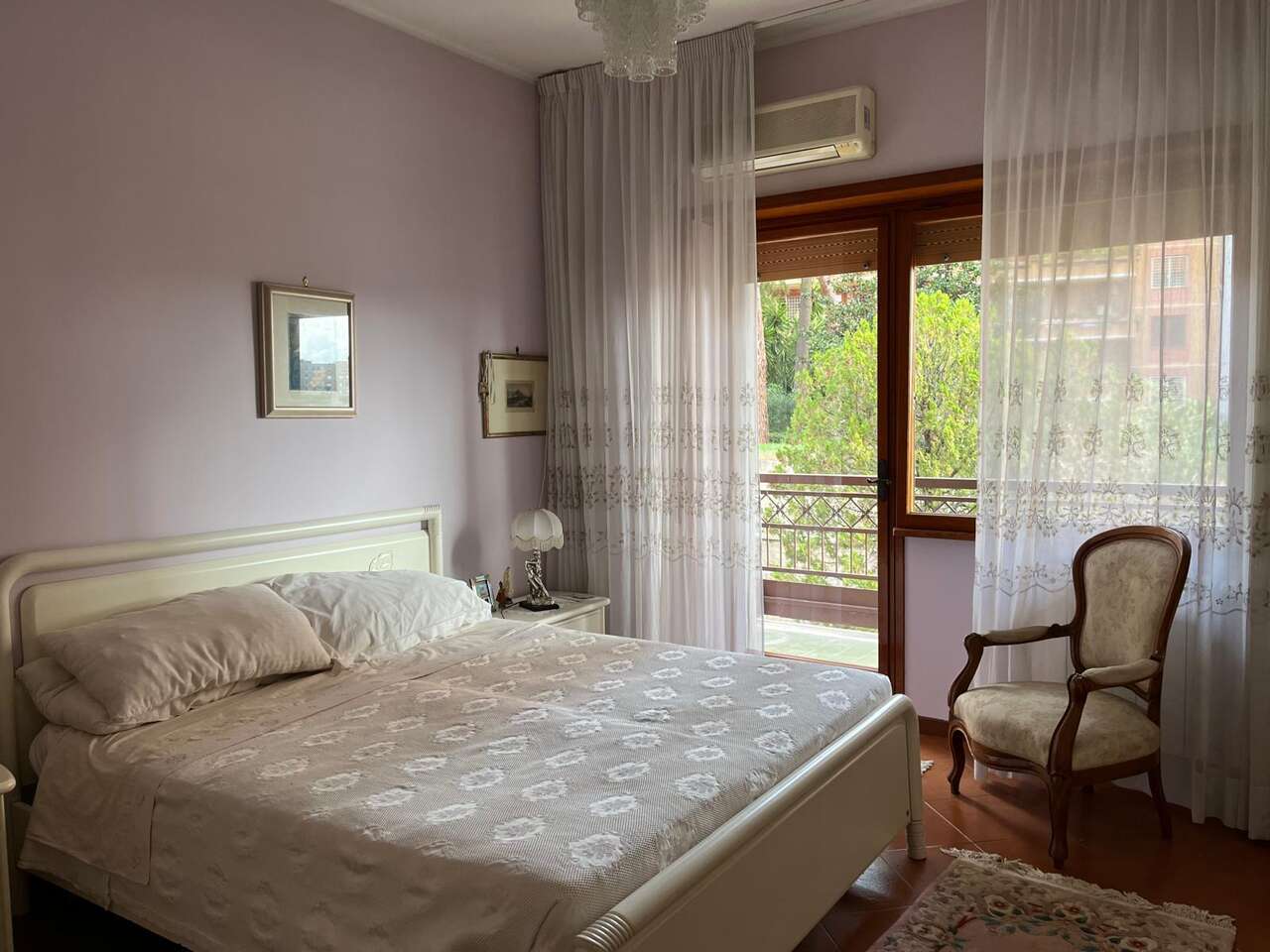 APARTMENT IN A COMPLEX - DIVISIBLE APARTMENT IN A COMPLEX - DIVISIBLE