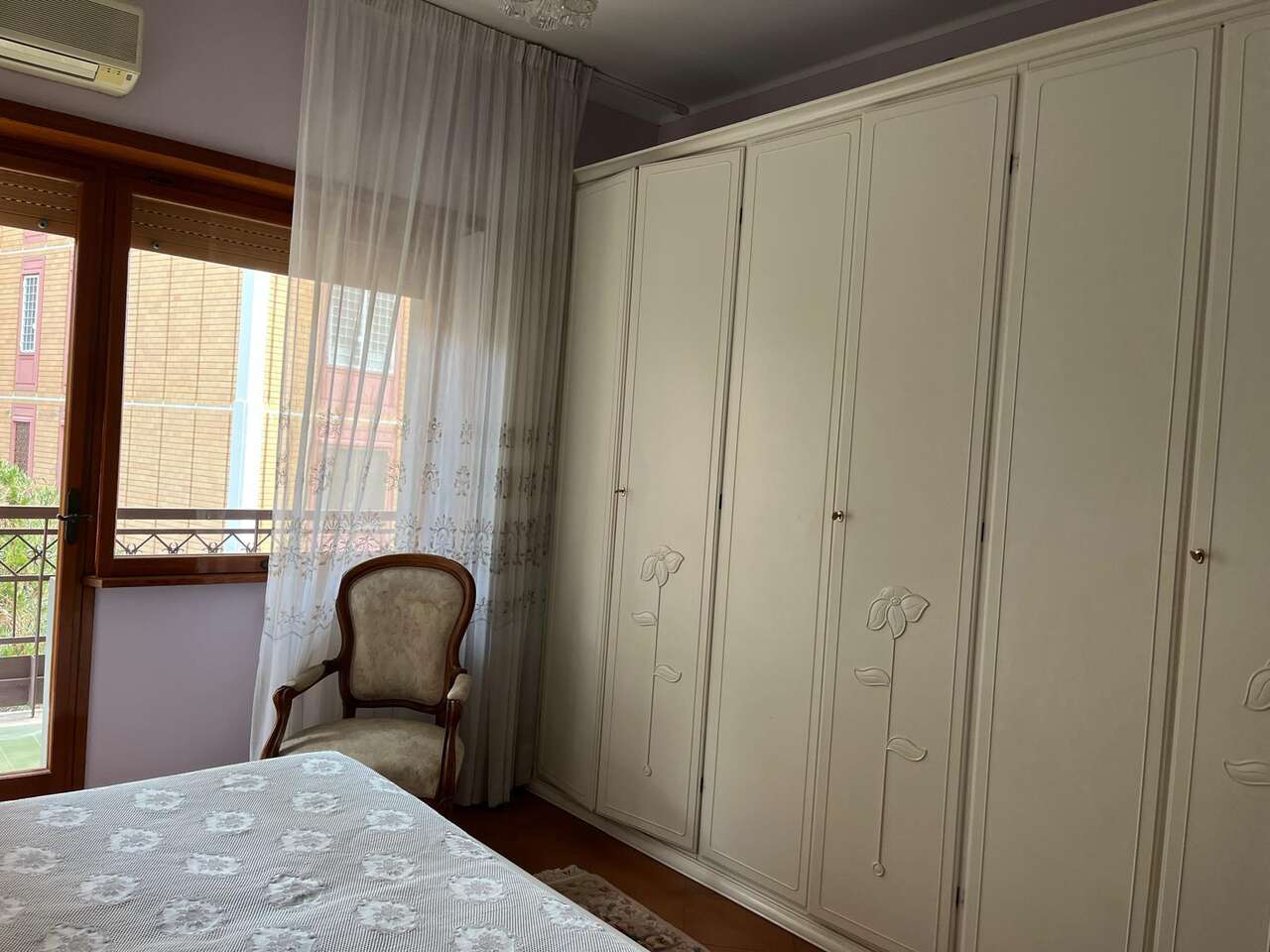 APARTMENT IN A COMPLEX - DIVISIBLE APARTMENT IN A COMPLEX - DIVISIBLE